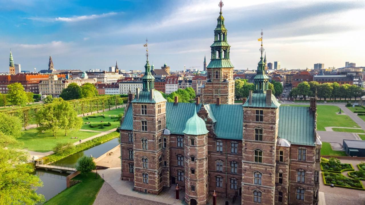 Lovely 3Br Manor Apartment 5 Min From Tivoli Gardens Copenhague Exterior foto